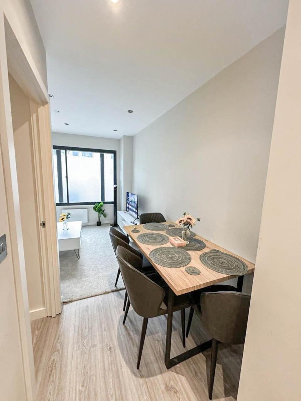 Chic 1-Bedroom Flat In Elephant & Castle, Near The Shard Londýn Exteriér fotografie